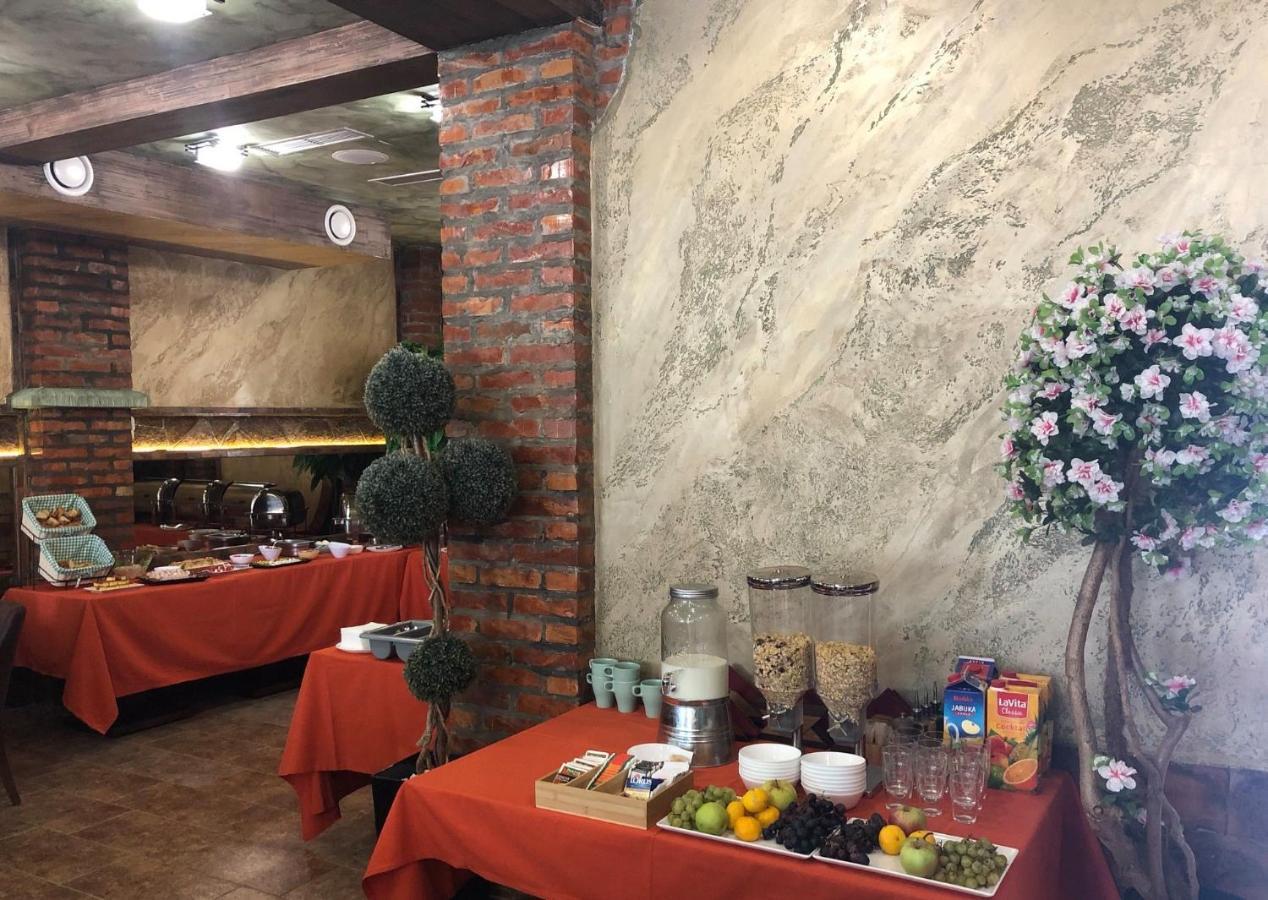 Каштел Pancevo Hotel Kültér fotó