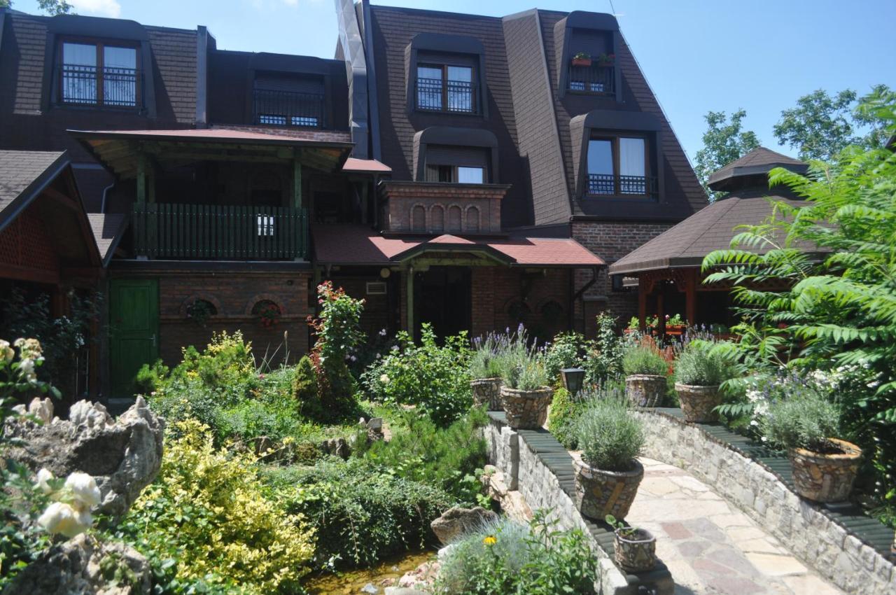 Каштел Pancevo Hotel Kültér fotó