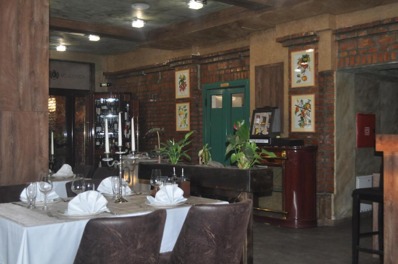 Каштел Pancevo Hotel Kültér fotó