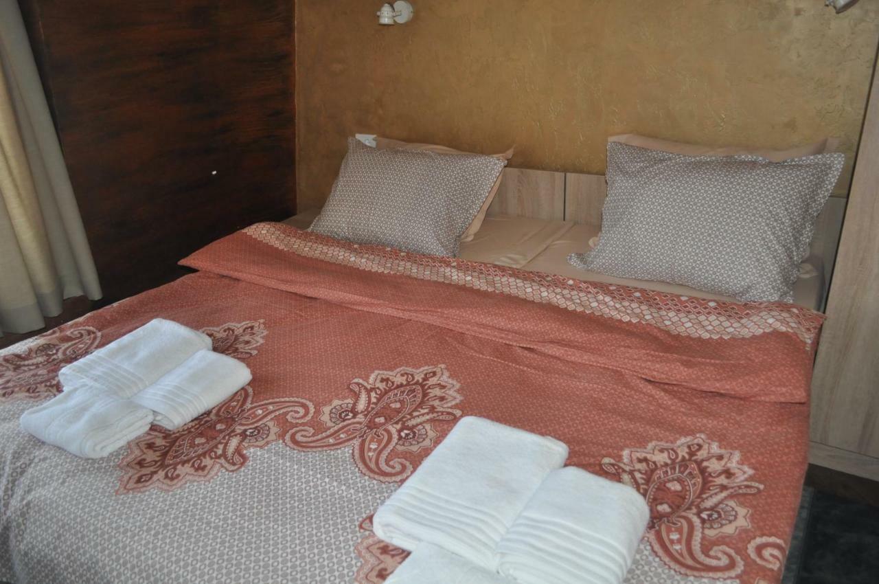 Каштел Pancevo Hotel Kültér fotó