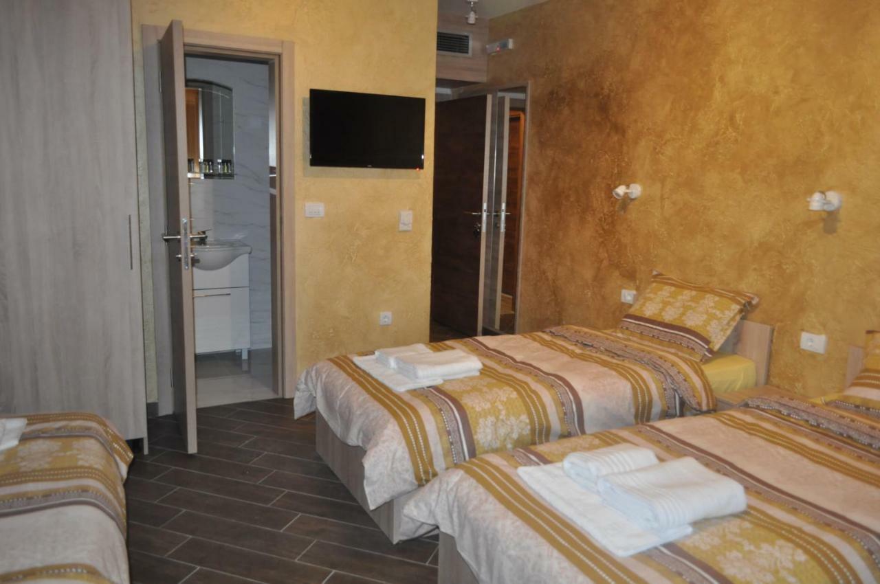 Каштел Pancevo Hotel Kültér fotó
