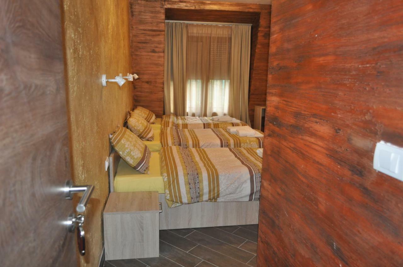 Каштел Pancevo Hotel Kültér fotó